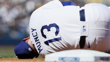 Cada que Los Ángeles Dodgers rebasan la barrera de los 100 triunfos como esta campaña, por alguna extraña razón fracasan en la Postemporada.