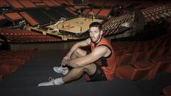 VAN ROSSOM JUGADOR DE BALONCESTO DE VALENCIA BASKET