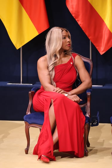 Serena Williams durante la ceremonia de los Premios Princesa de Asturias 2025 celebrados en el Teatro Campoamor.