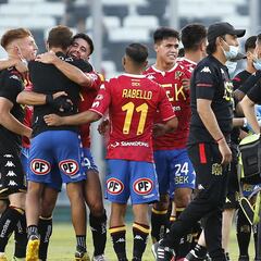 Unión Española se refuerza con figura de su clásico rival