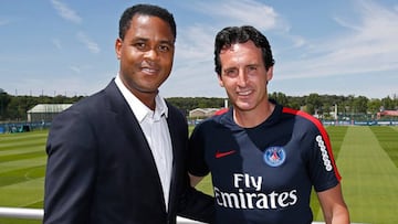 Kluivert: "No he hablado con el padre de Messi, ¡ni le conozco!"