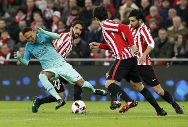 Piqué blasts "roulette" refereeing, claims anti-Barça bias