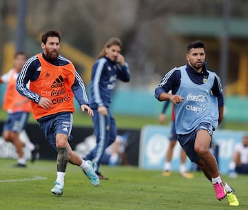 Leo Messi y Sergio Agüero.