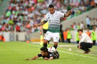 Javier Cortés (Santos) – 1 Liga MX (Pumas): Javier Cortés también ya sabe lo que es ser campeón en México, conquistó el título más reciente de Pumas, por lo que ahora buscará el primero con Santos Laguna.