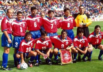 Adidas Predator apareció con fuerza en el Mundial de 1998. Fabián Estay, José Luis Sierra y Clarence Acuña, ocuparon los zapatos que marcaron una época.