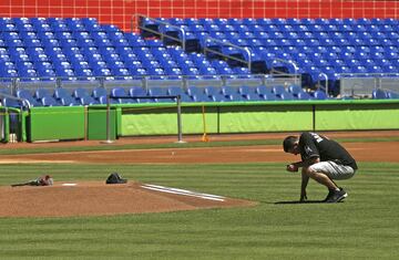 Las imágenes del dolor y llanto por la muerte de José Fernández