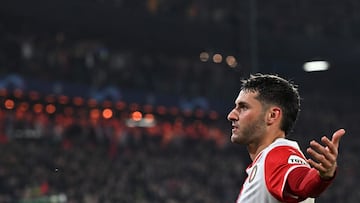 Santiago Giménez issues Real Madrid transfer update