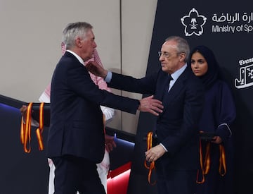 Ancelotti y Florentino, tras la final de la Supercopa.