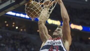 Kris Humphries anotó 20 puntos en la victoria de los Wizards.
