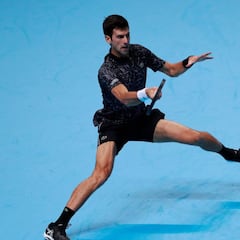 Resumen y resultado Djokovic - Isner (6-4 y 6-3): Djokovic comienza con paso firme