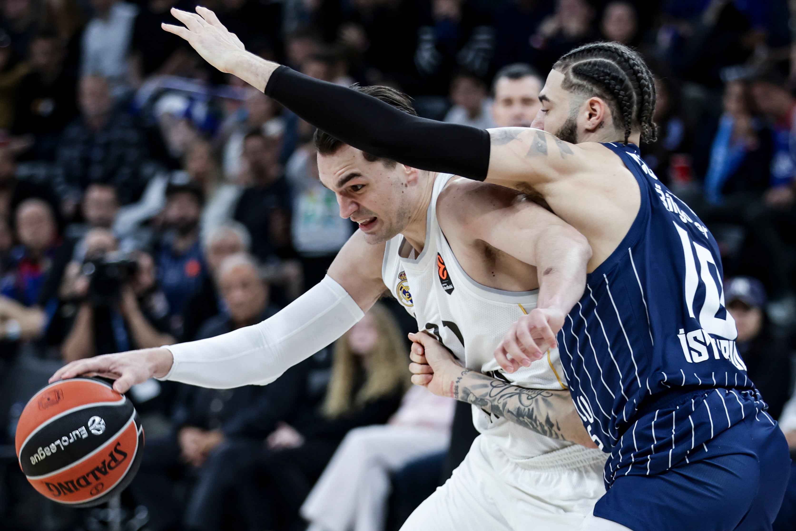 Un Madrid de menos a más: Hezonja lidera y Garuba es decisivo
