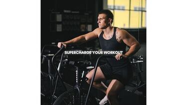 La camiseta reductora con efecto sauna que te ayudará a quemar grasa