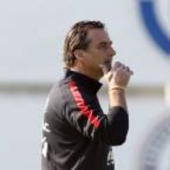 El rol clave que tendrá Pizzi en las divisiones menores de Chile