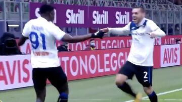 Duván Zapata le anota el tercero al Milan