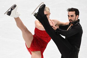 Patinador artístico sobre hielo español. Junto a Olivia Smart fue campeón del Lake Placid Ice Dance International de 2019. Además, ha conseguido el Campeonato de España de Patinaje sobre Hielo en 2018.