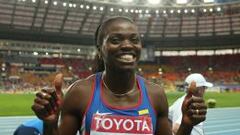 La atleta celebra su medalla de oro en Mosc&uacute; 2013