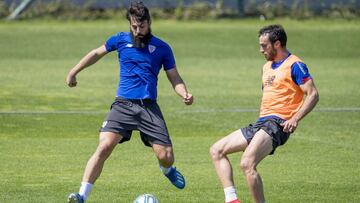 Villalibre ante Lekue en Lezama.