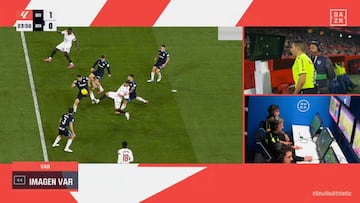 Las polémicas de la jornada 21 de LaLiga EA Sports: todos los penaltis, expulsiones y jugadas controvertidas