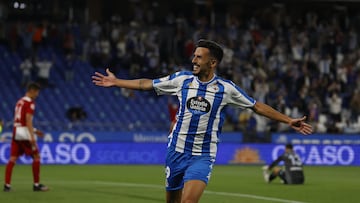Alberto Quiles seguir¨¢ otro a?o en el Deportivo en caso de ascenso.