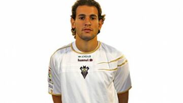 Stuani y Alfaro completan el mejor once de la historia