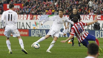 2 de marzo de 2014. Partido de LaLiga entre el Atlético de Madrid y el Real Madrid en el Vicente Calderón (2-2). Cristiano Ronaldo marcó el 2-2. 