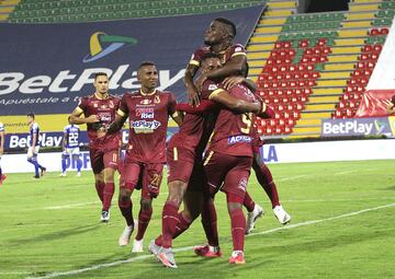 Tolima y Millonarios empataron en el primer encuentro de la final de la Liga BetPlay. Juan Fernando Caicedo marcó en la primera parte del partido, los de Gamero empataron con un tanto Juan Carlos Pereira en la adición.