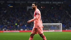 BARCELONA, SPAIN - DECEMBER 08:  Lionel Messi of Barcelona looks on during the La Liga match between RCD Espanyol and FC Barcelona at RCDE Stadium on December 8, 2018 in Barcelona, Spain.  (Photo by Alex Caparros/Getty Images)