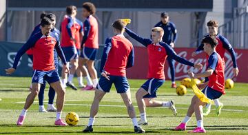 Los jugadores del Atlético, en su último entrenamiento.