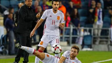 Pedro e Illarramendi, en el partido contra Israel, &uacute;ltimo de clasificaci&oacute;n para el Mundial de Rusia.