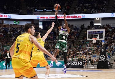 El Unicaja remonta al Gran Canaria con el ritmo del huracán Carter