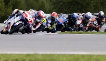 El francés Alexis Masbou durante  la carrera de Moto3 del Gran Premio de la República Checa 