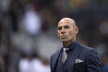 Paco Jémez estuvo un año en México, lo más que hizo fue meter a Cuartos de Final a Cruz Azul y regresó a España despotricando contra los medios mexicanos, a los cuales atacaba cada semana.