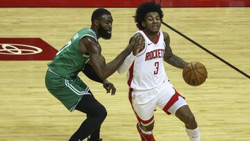 Kevin Porter Jr. y Jaylen Brown, durante el partido de la NBA que ha enfrentado a Houston Rockets y Boston Celtics.