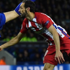 Lesión ósea en una mano de Filipe; contractura de Juanfran