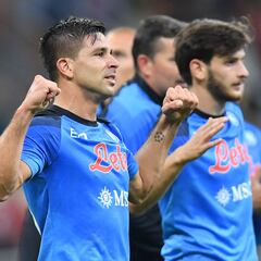 Gio Simeone hace soñar al Nápoles