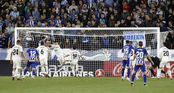 Manu García marca el 1-0.