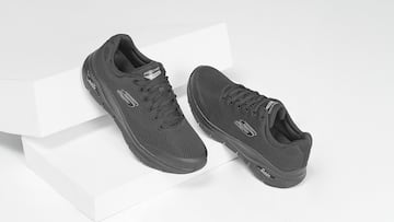 Zapatillas Skechers para hombre con soporte en el arco.