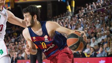 BARCELONA, SPAIN - APRIL 19: Alex Abrines, #10 of FC Barcelona Lassa in action during the 2015-2016 Turkish Airlines Euroleague Basketball Playoffs Game 3 between FC Barcelona Lassa v Lokomotiv Kuban Krasnodar at Palau Blaugrana on April 19, 2016 in Barcelona, Spain. (Photo by Rodolfo Molina/EB via Getty Images) *** Local Caption *** Alex Abrines
