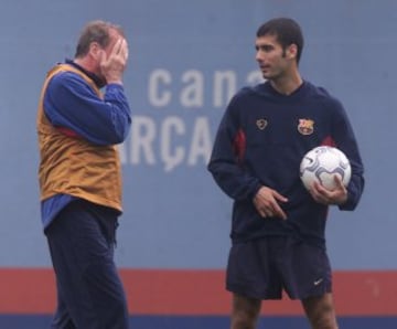 En la temporada 00-01 como entrenador, junto a Guardiola.