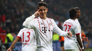 El volante colombiano James Rodríguez celebrando su gol que selló la victoria del Bayern Múnich sobre el Bayer Leverkusen por la fecha 18 de la Bundesliga
