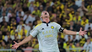 Soccer Football - Saudi Pro League - Al Ittihad v Al Nassr - King Abdullah Sport City Stadium, Jeddah, Saudi Arabia - September 26, 2025 Al Nassr's Cristiano Ronaldo reacts REUTERS/Stringer