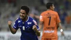 Cruzeiro vence a U. de Sucre y pasa como líder del Grupo 3