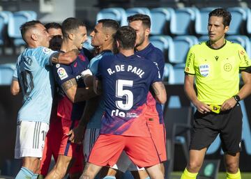 Mario Hermoso le recriminó la acción y se encaró con Hugo Mallo y varios jugadores intentaron separarles pero la pelea ya había empezado.