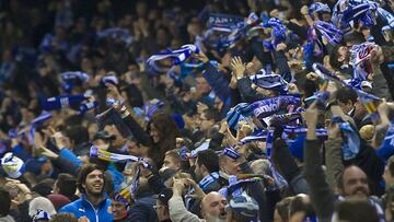 Aficionados del RCD ESpanyol en un partido en su estadio.
