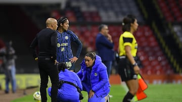 Angel Villacampa head coach and Alison Gonzalez of America during the game America vs Tijuana, corresponding to Round 03 of the Torneo Clausura 2023 of the BBVA MX Womens League, at Azteca Stadium, on January 22, 2023.
<br><br>
Angel Villacampa Director Tecnico y Alison Gonzalez de America durante el partido America vs Tijuana, Correspondiente a la Jornada 03 del Torneo Clausura 2023 de la Liga BBVA MX Femenil, en el Estadio Azteca, el 22 de Enero de 2023