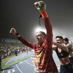 Padilla, héroe sin capa en Pumas