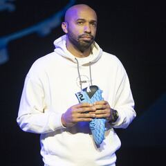 Henry cierra sus redes sociales harto de intimidación y racismo