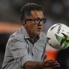 Osorio critica el arbitraje y cuestiona al fútbol colombiano