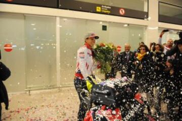 Llegada de Laia Sanz al aeropuerto del Prat después de quedar novena en el Dakar 2015