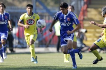 2014: La última camiseta azul trataba de hacer un guiño a la historia y lo más tradicional. 